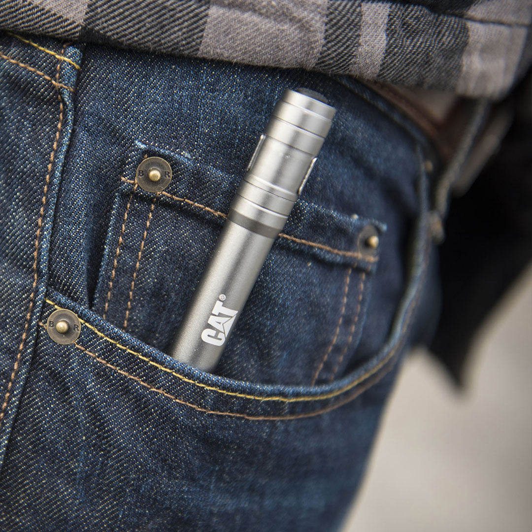 LINTERNA DE DIODOS POCKET EN FORMA DE BOLÍGRAFO CAT CT2210
