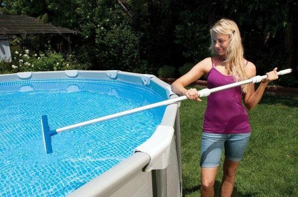 CEPILLO RECTO PARA PISCINA INTEX