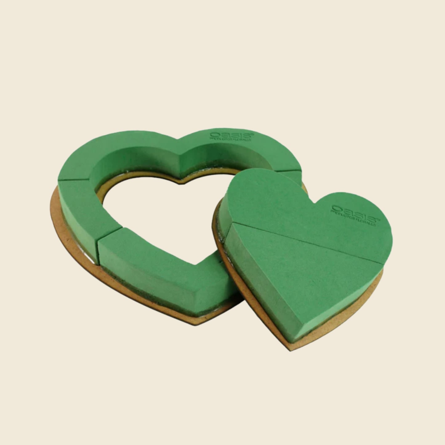 CAJA CON 4 PACK DE CORAZÓNES CON BASE MDF